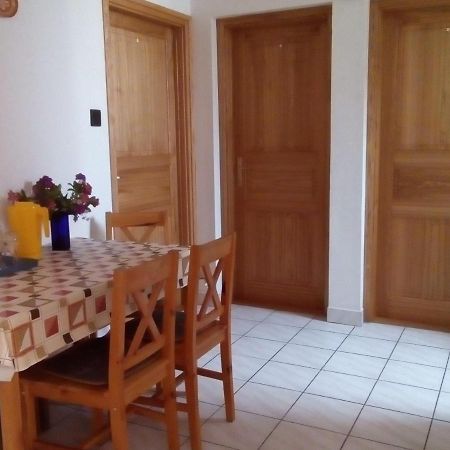 Kata Vendeghaz Hotel Balatonfured Bagian luar foto