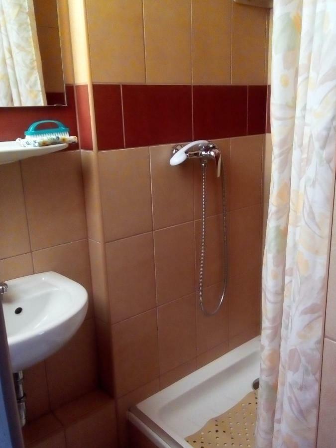 Kata Vendeghaz Hotel Balatonfured Bagian luar foto